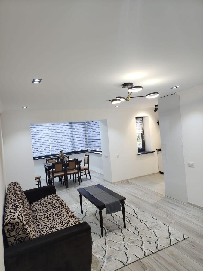 Apartament Samarkand Buitenkant foto